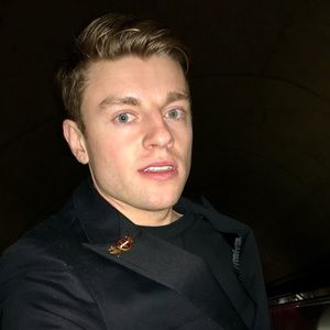 Meet your Posher, Sam